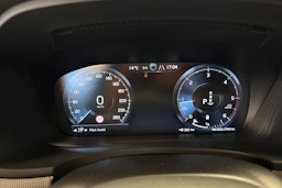 musta Volvo S90 2021 kuva 19.