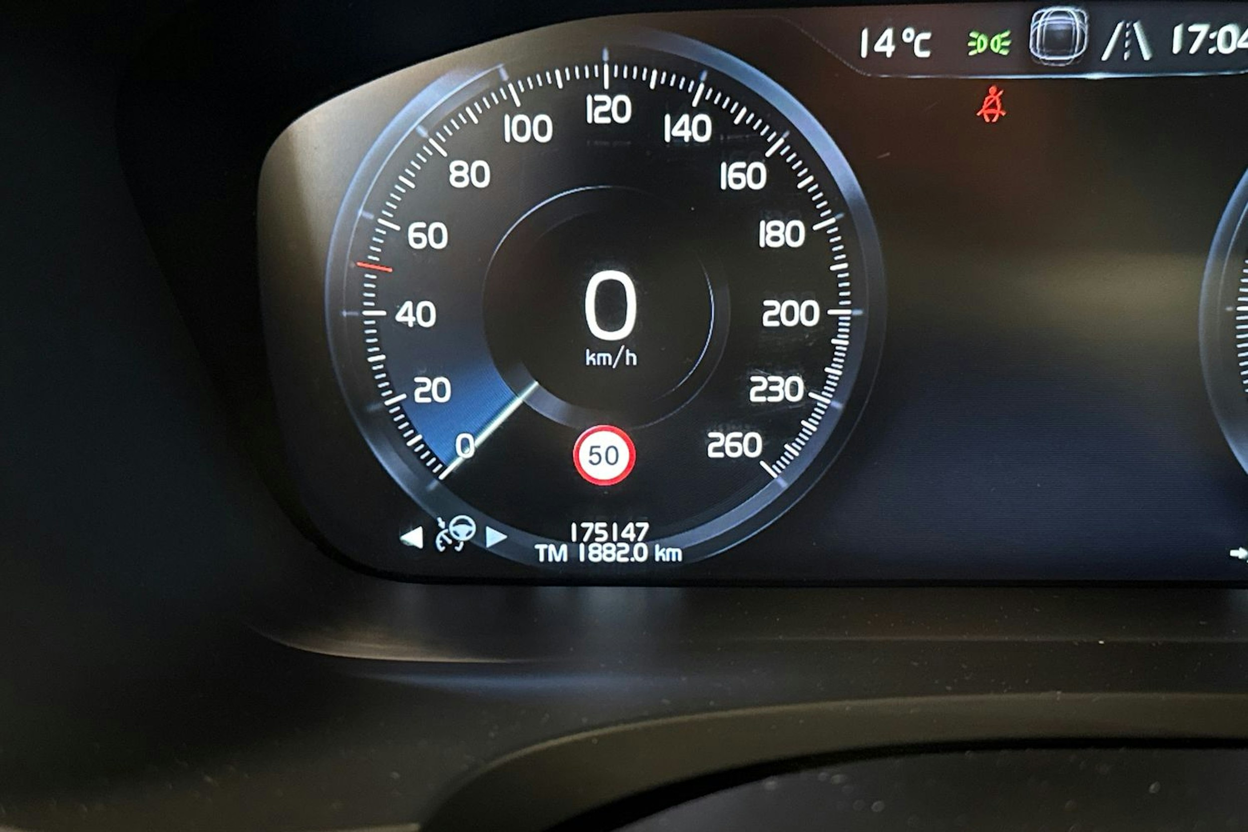 musta Volvo S90 2021 kuva 20.