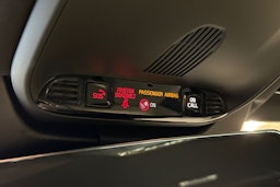 musta Volvo S90 2021 kuva 23.