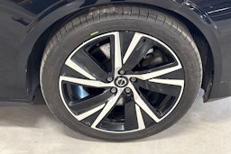 musta Volvo S90 2021 kuva 32.