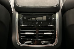 valkoinen Volvo S90 2021 kuva 28.