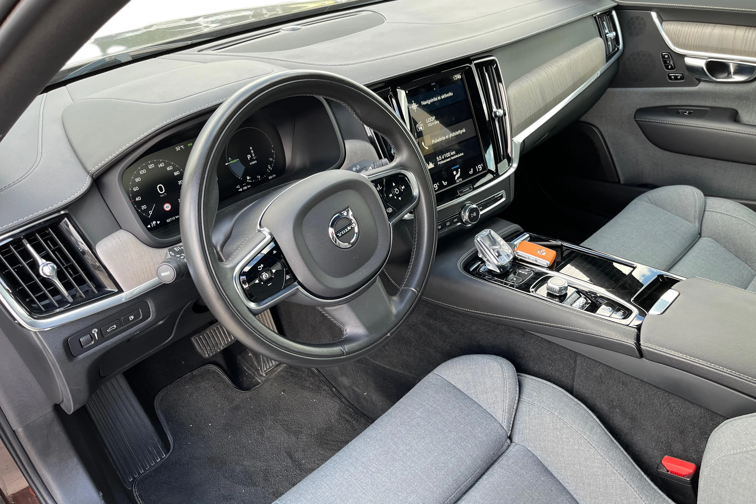 ruskea (beige) Volvo S90 2021 kuva 3.