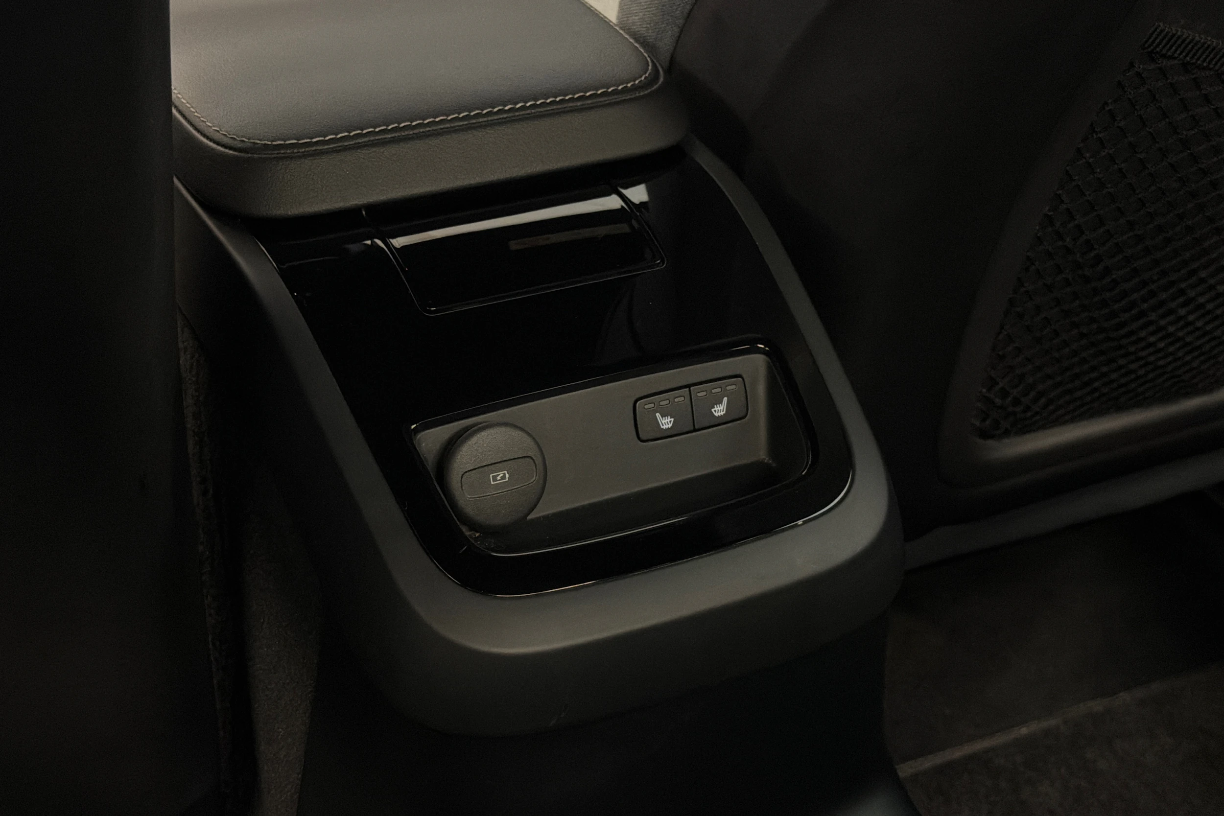 ruskea (beige) Volvo S90 2021 kuva 14.