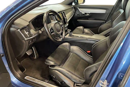 sininen Volvo S90 2022 kuva 7.