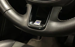 sininen Volvo S90 2022 kuva 14.