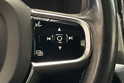 sininen Volvo S90 2022 kuva 15.