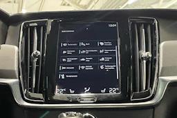 sininen Volvo S90 2022 kuva 24.