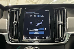 sininen Volvo S90 2022 kuva 27.