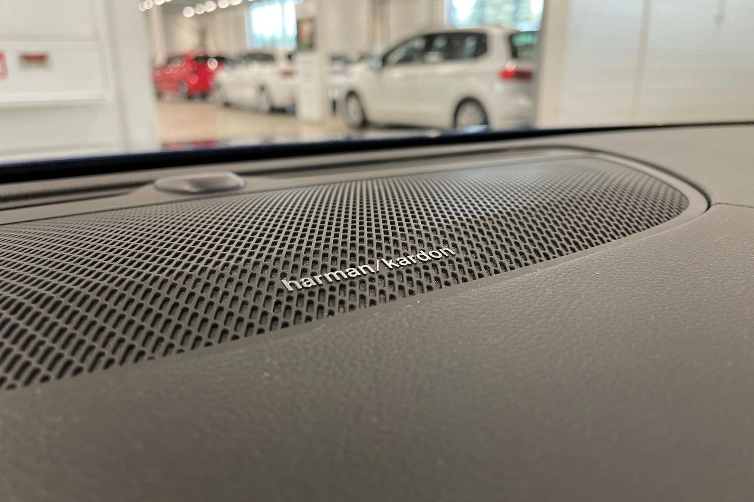 sininen Volvo S90 2022 kuva 32.