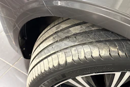 harmaa Volvo S90 2021 kuva 10.