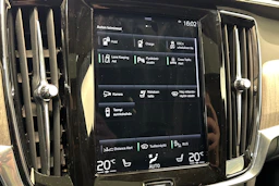 harmaa Volvo S90 2021 kuva 19.