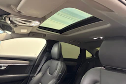 harmaa Volvo S90 2021 kuva 24.