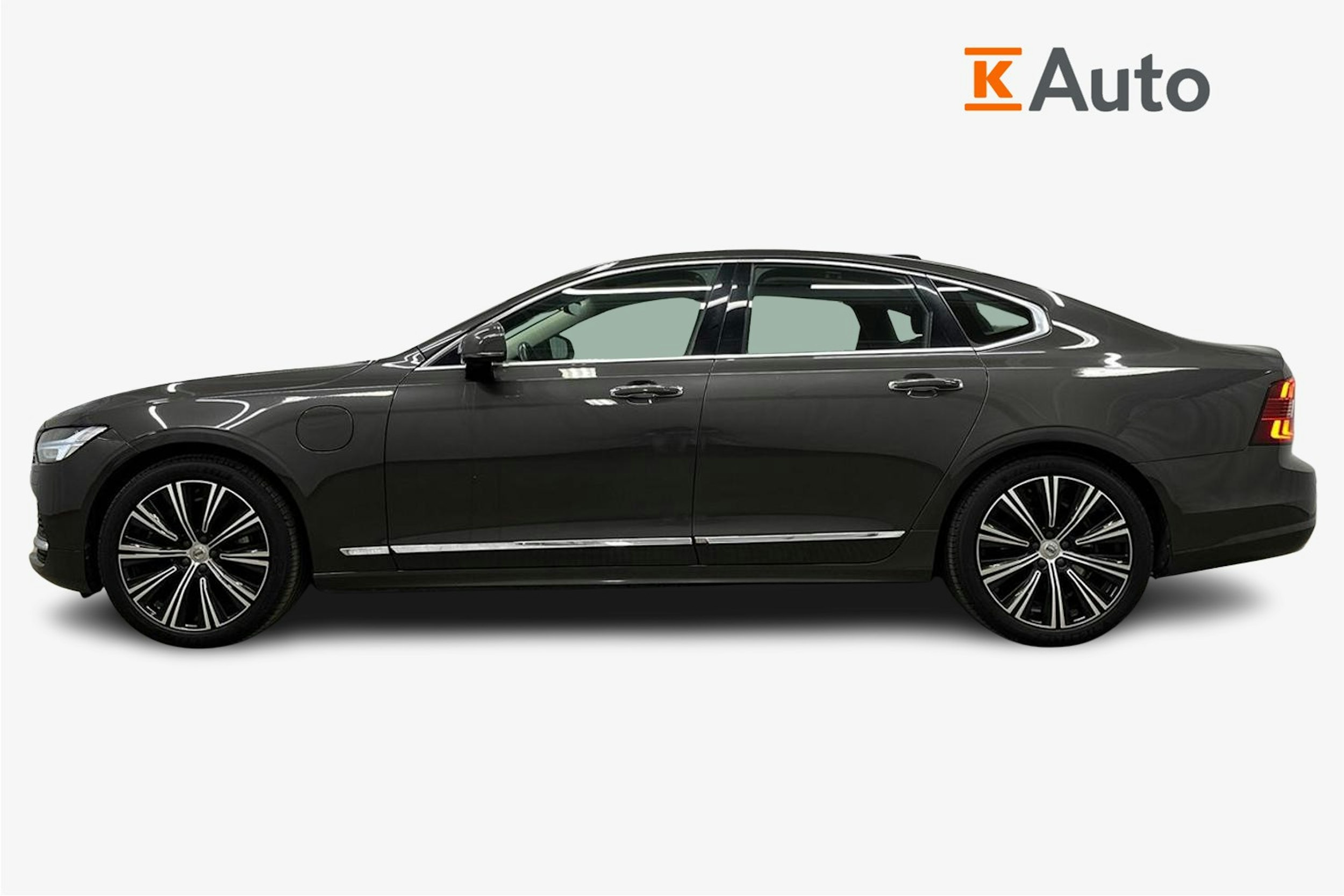 harmaa Volvo S90 2022 kuva 6.
