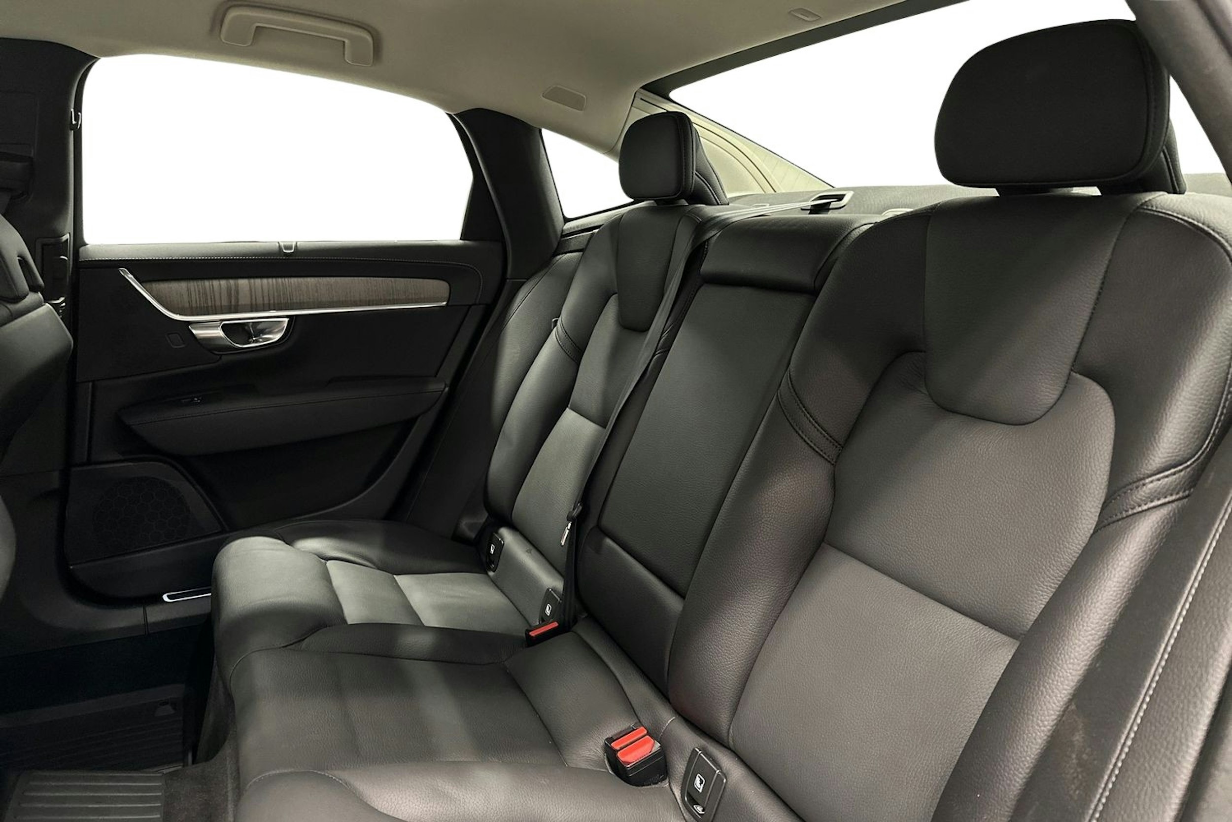 harmaa Volvo S90 2022 kuva 10.
