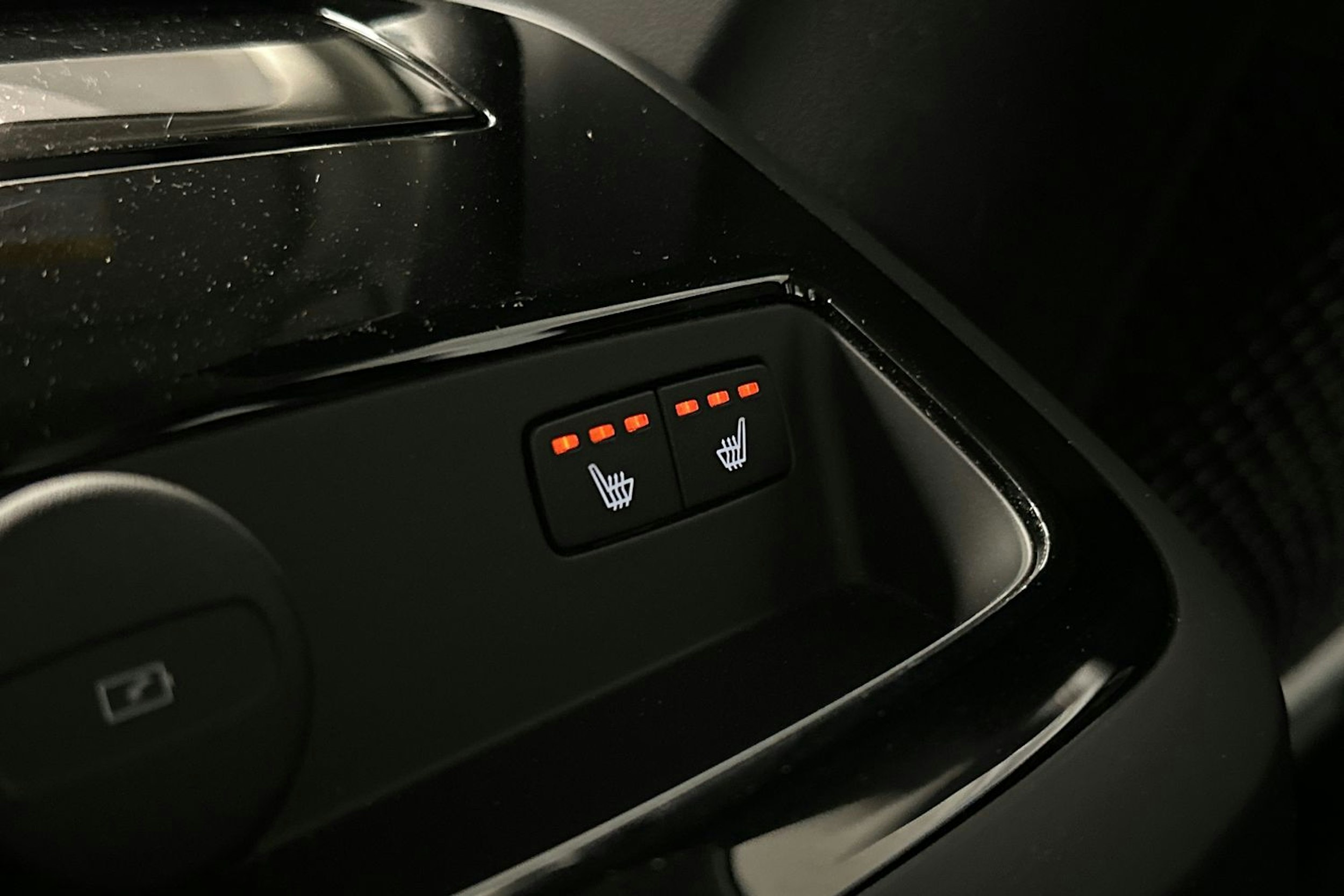 harmaa Volvo S90 2022 kuva 17.