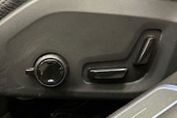 harmaa Volvo S90 2022 kuva 21.