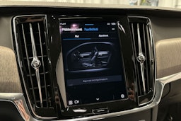 harmaa Volvo S90 2022 kuva 32.