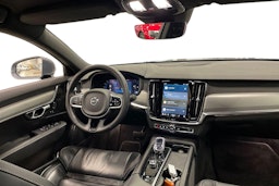 harmaa Volvo S90 2023 kuva 9.