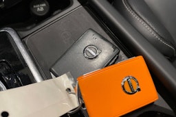 harmaa Volvo S90 2023 kuva 32.