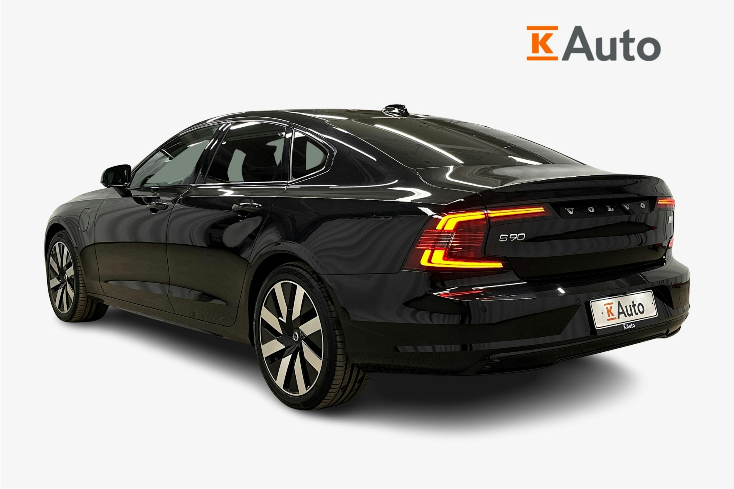 musta Volvo S90 2024 kuva 2.