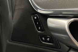 musta Volvo S90 2024 kuva 20.