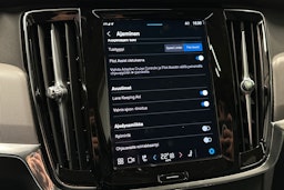 musta Volvo S90 2024 kuva 29.