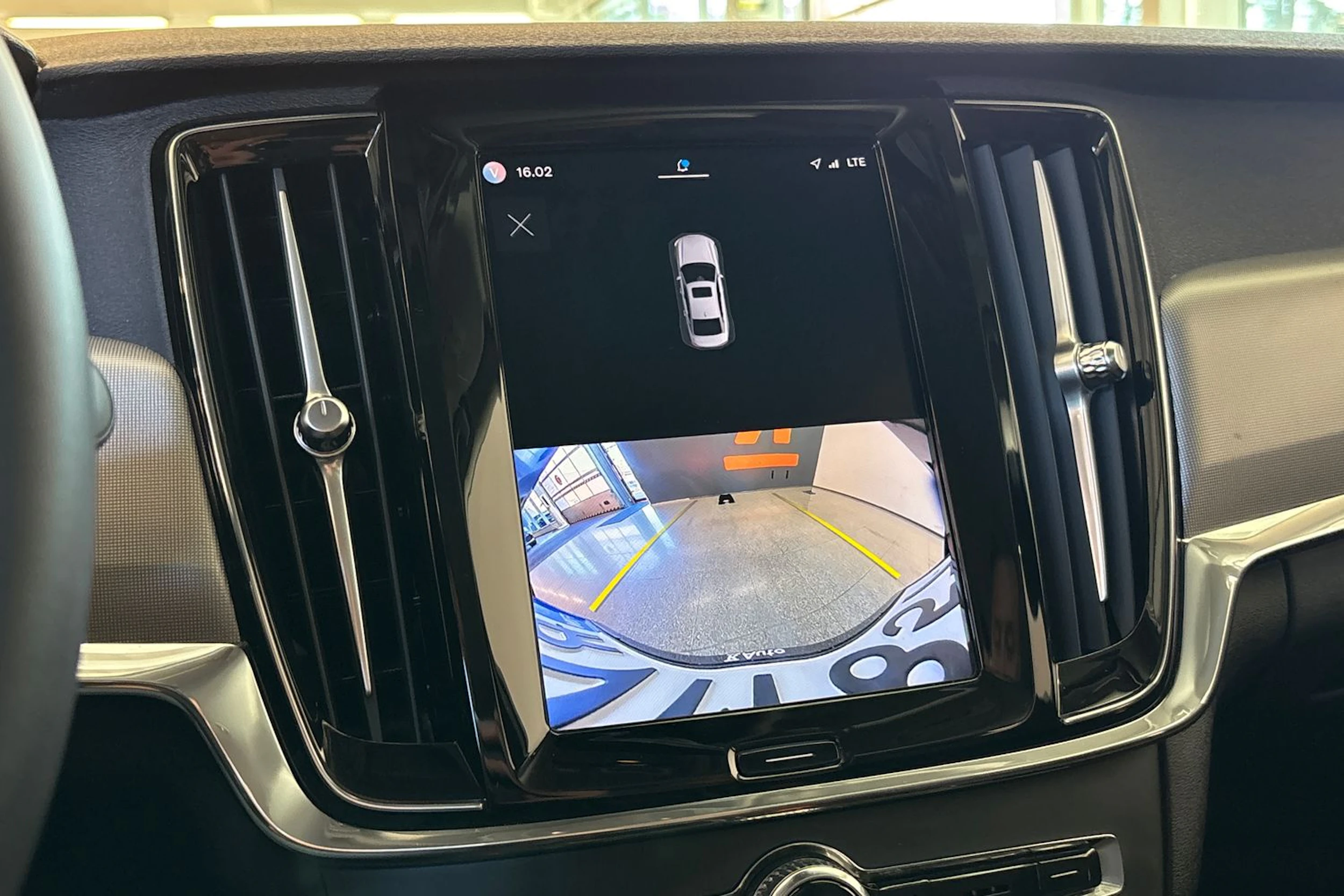 musta Volvo S90 2024 kuva 15.