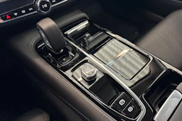 musta Volvo S90 2024 kuva 17.