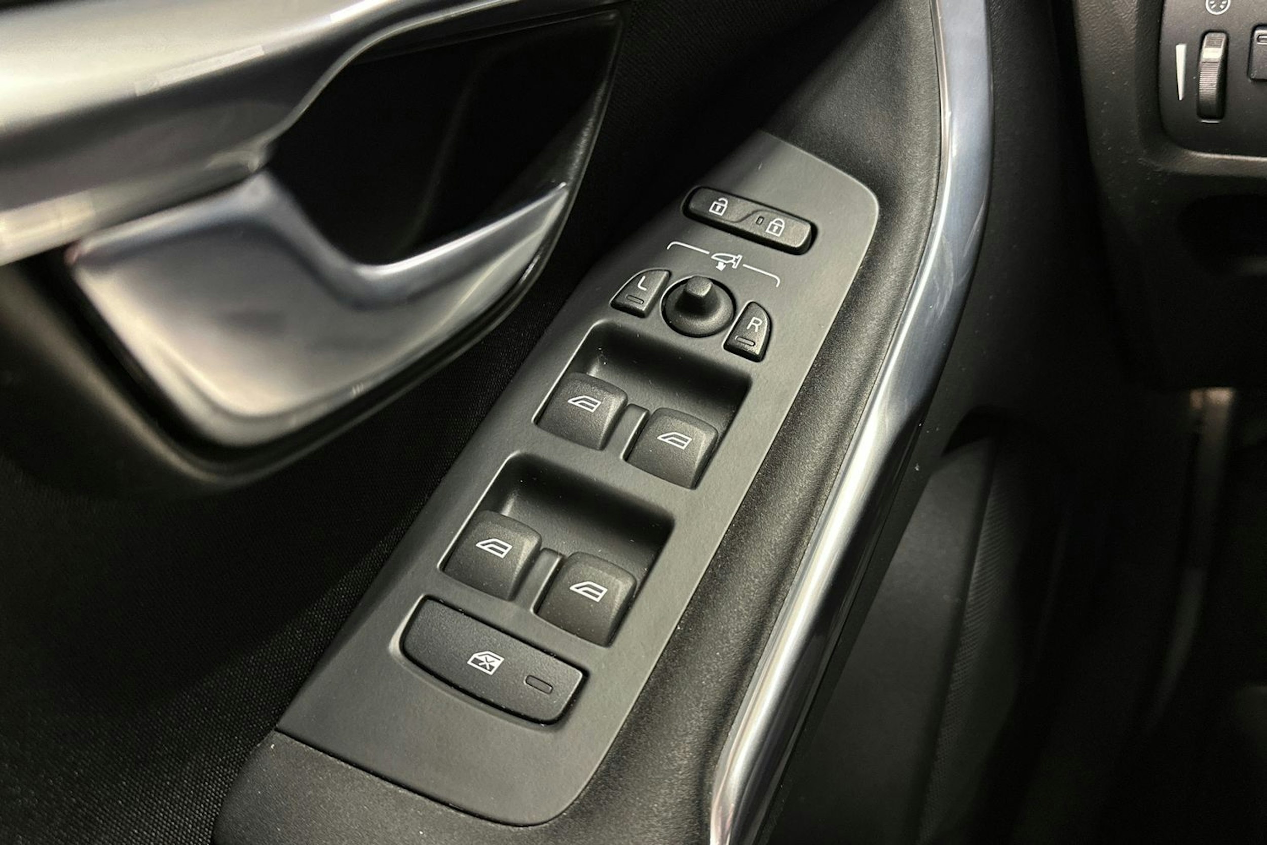 sininen Volvo V40 2012 kuva 27.
