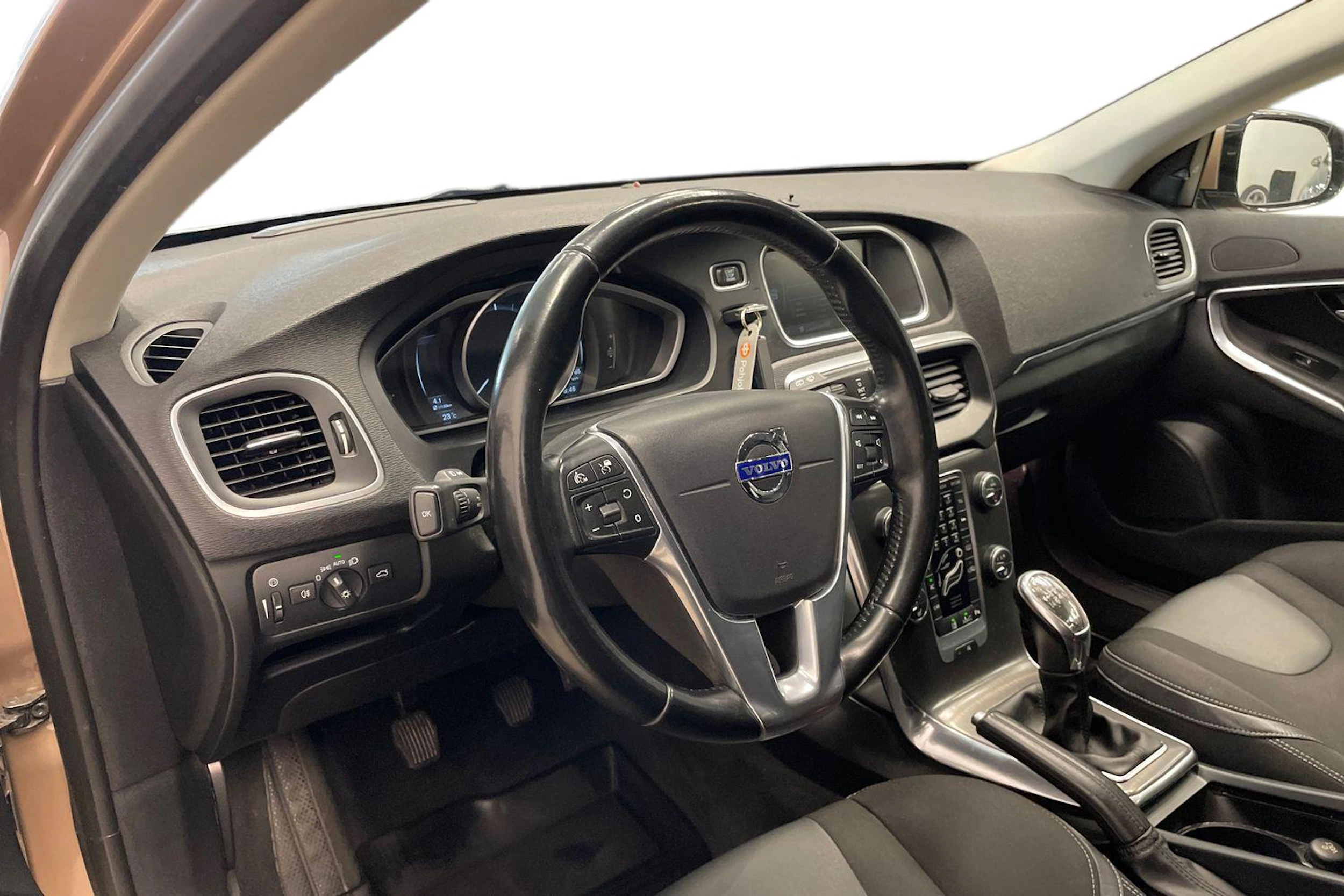 Ruskea (beige) Volvo V40 2013 kuva 6.
