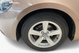Ruskea (beige) Volvo V40 2013 kuva 9.