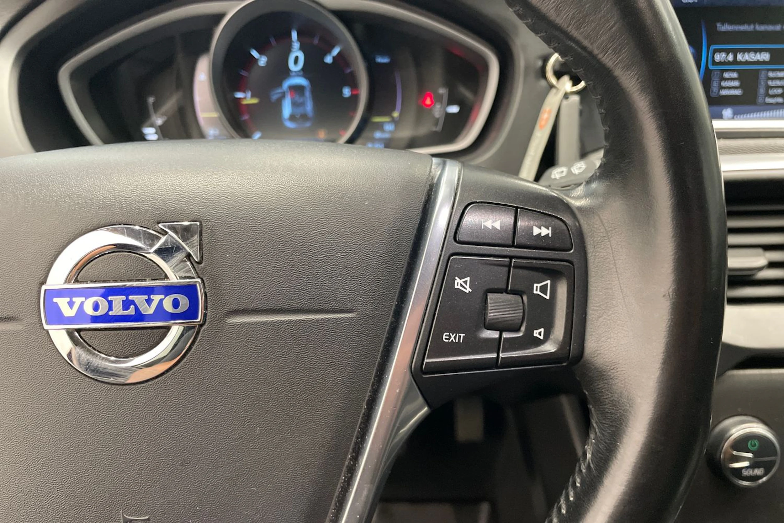 Ruskea (beige) Volvo V40 2013 kuva 12.