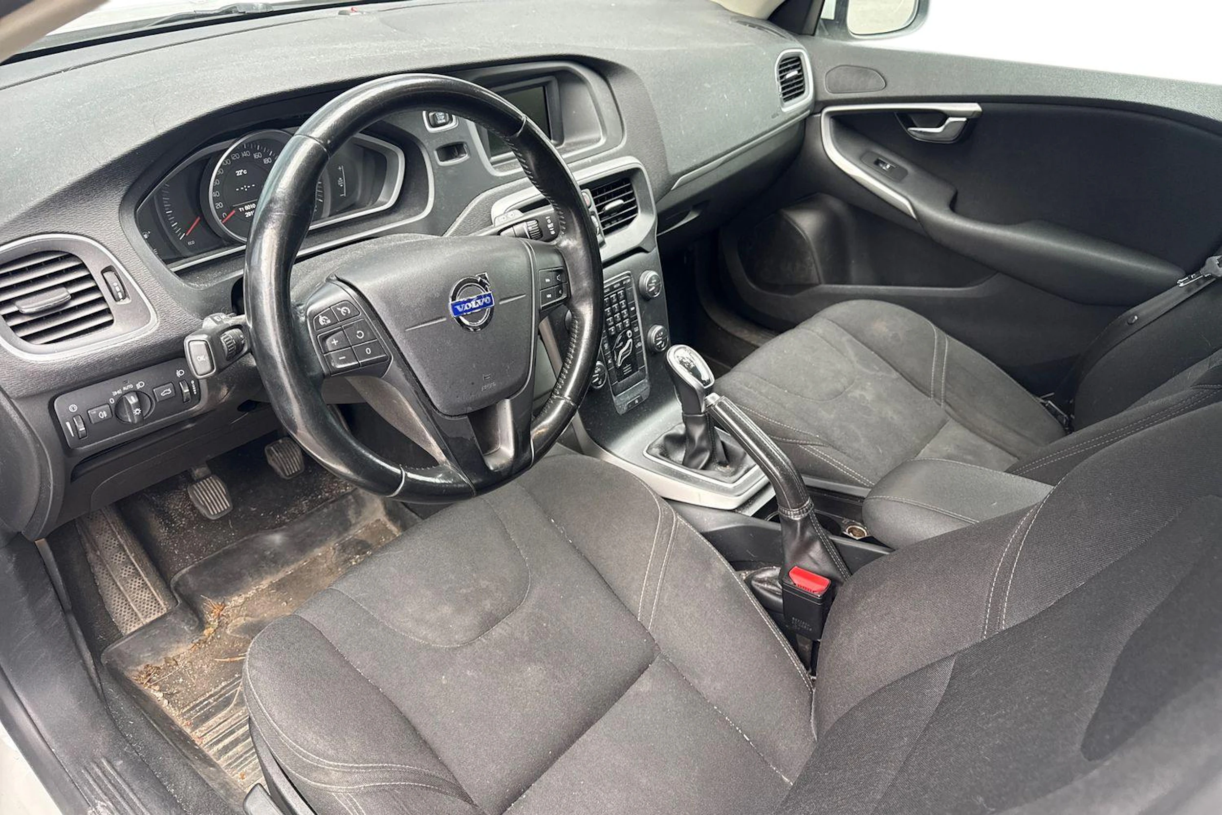 valkoinen Volvo V40 2012 kuva 3.