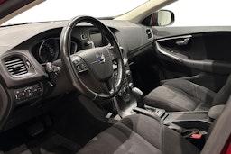 punainen Volvo V40 2013 kuva 7.