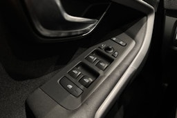 punainen Volvo V40 2013 kuva 18.