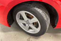 punainen Volvo V40 2013 kuva 10.