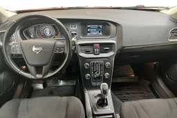 punainen Volvo V40 2013 kuva 7.