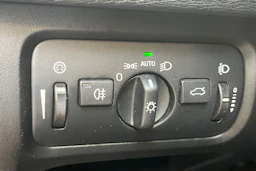 punainen Volvo V40 2013 kuva 15.