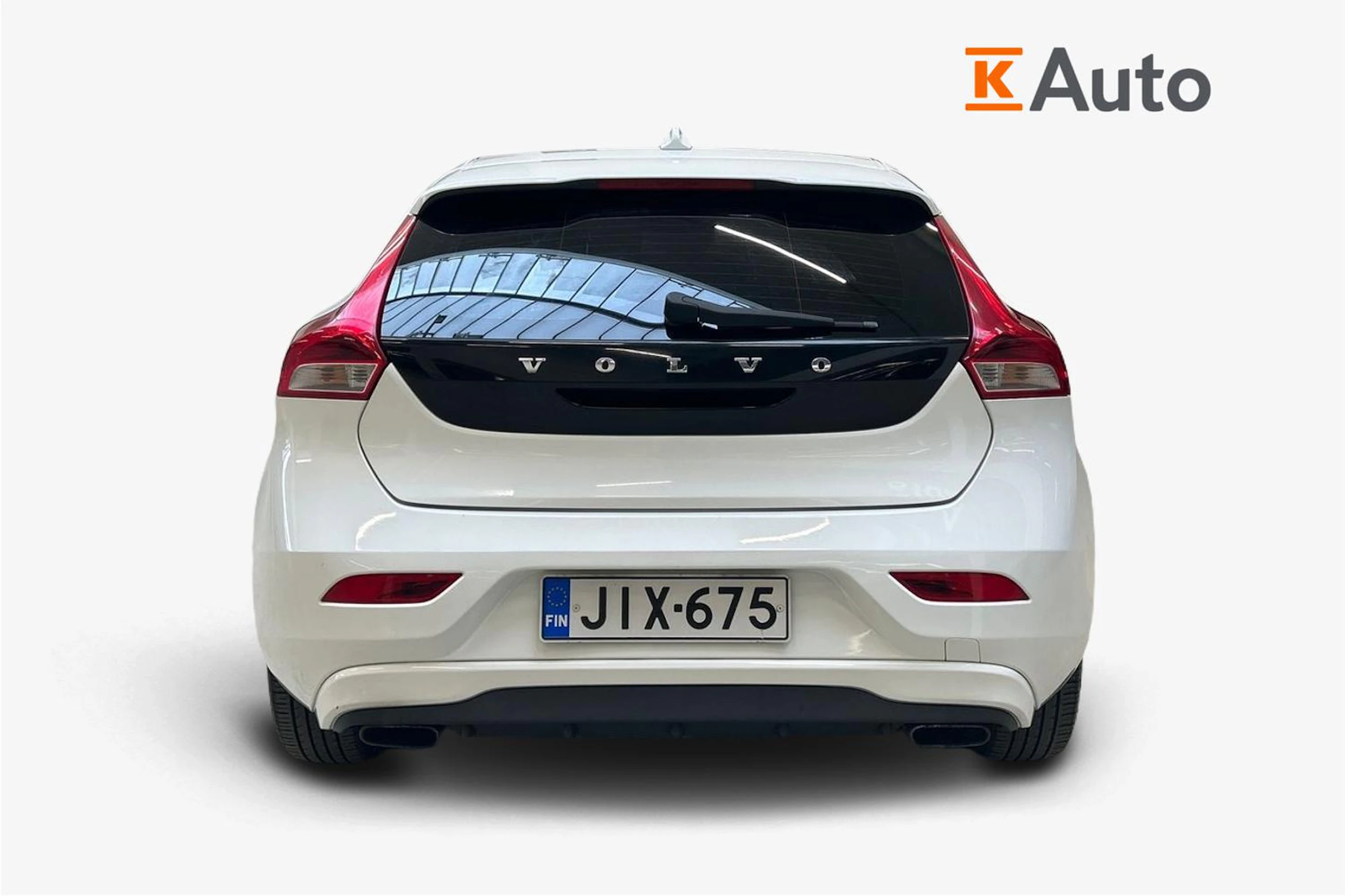 valkoinen Volvo V40 2013 kuva 3.