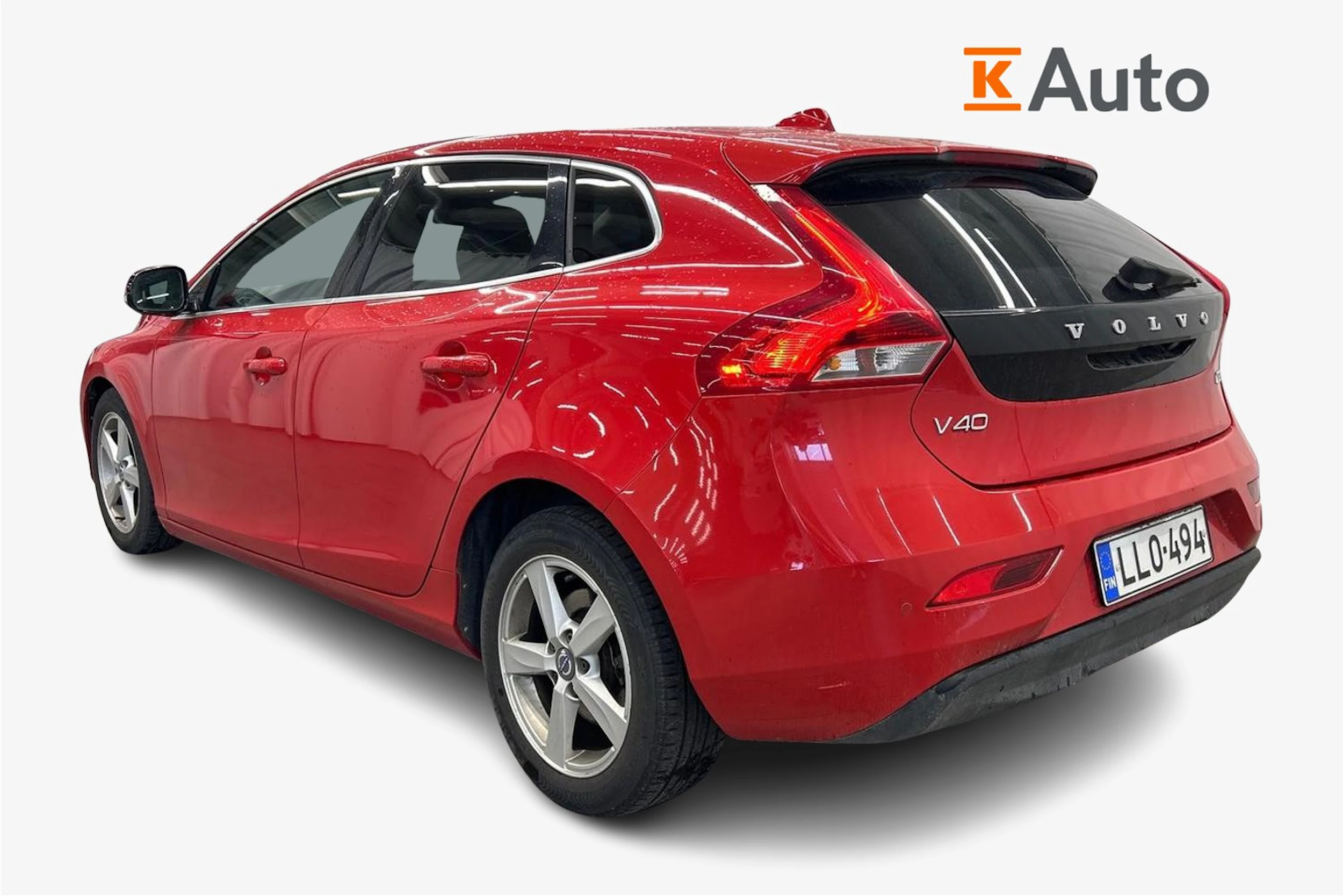 punainen Volvo V40 2013 kuva 2.