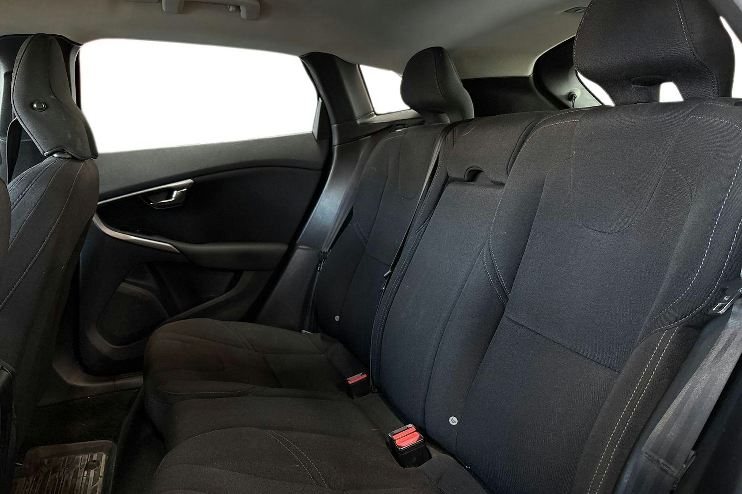 Musta Volvo V40 2013 kuva 10.