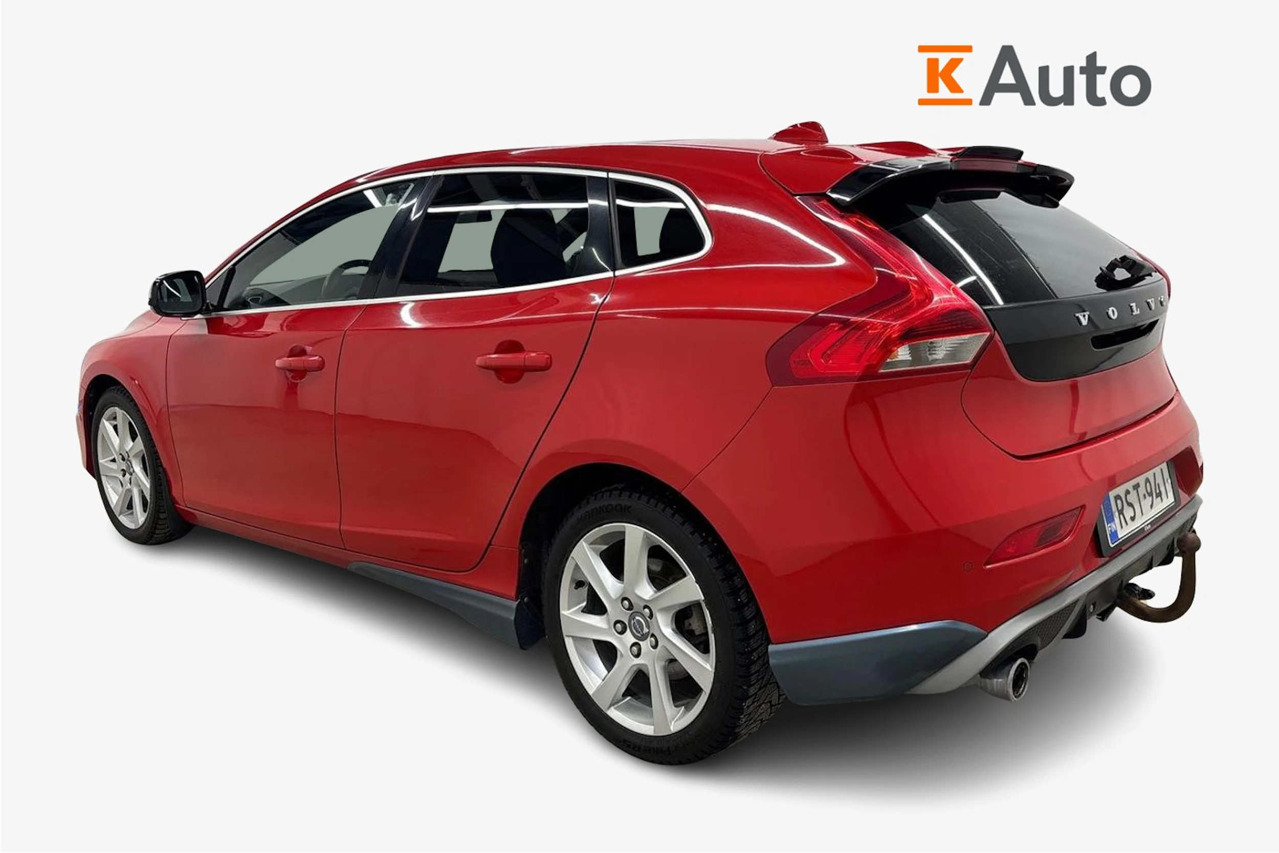 punainen Volvo V40 2014 kuva 2.