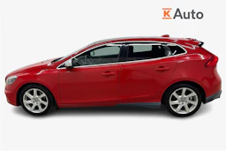 punainen Volvo V40 2014 kuva 6.