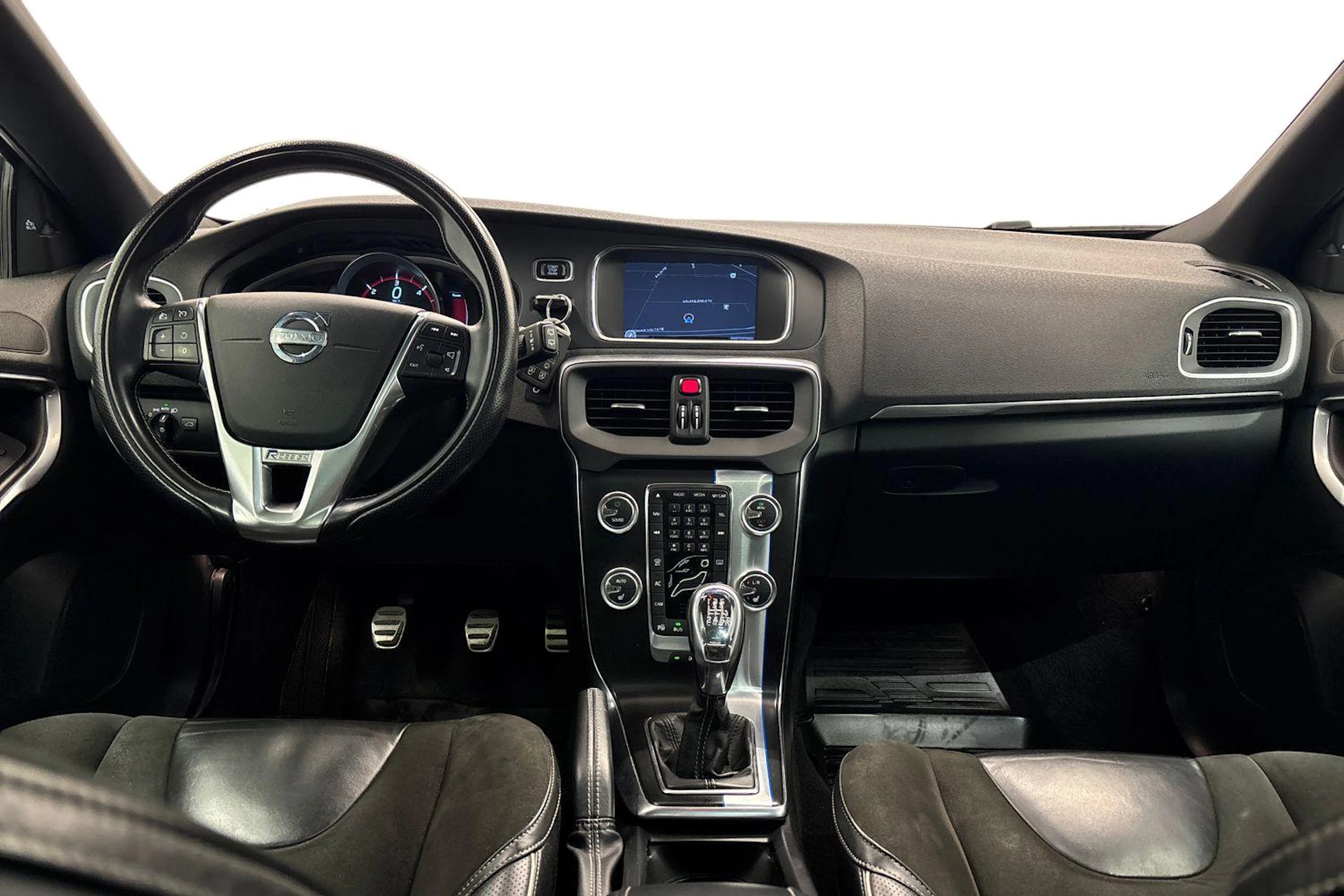 punainen Volvo V40 2014 kuva 9.