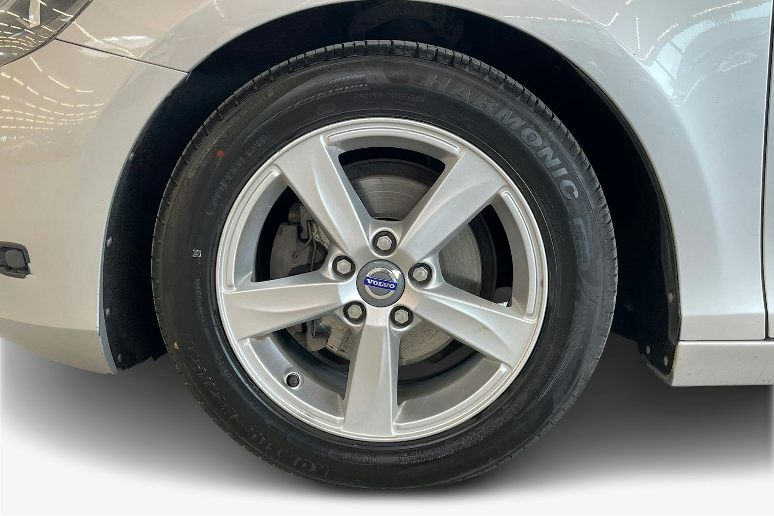 Harmaa Volvo V40 2013 kuva 11.