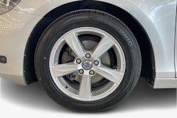 Harmaa Volvo V40 2013 kuva 11.