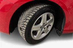 Punainen Volvo V40 2013 kuva 11.