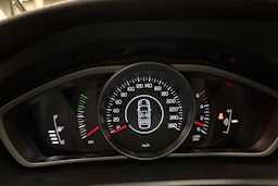 Punainen Volvo V40 2013 kuva 15.