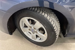 Sininen Volvo V40 2013 kuva 13.