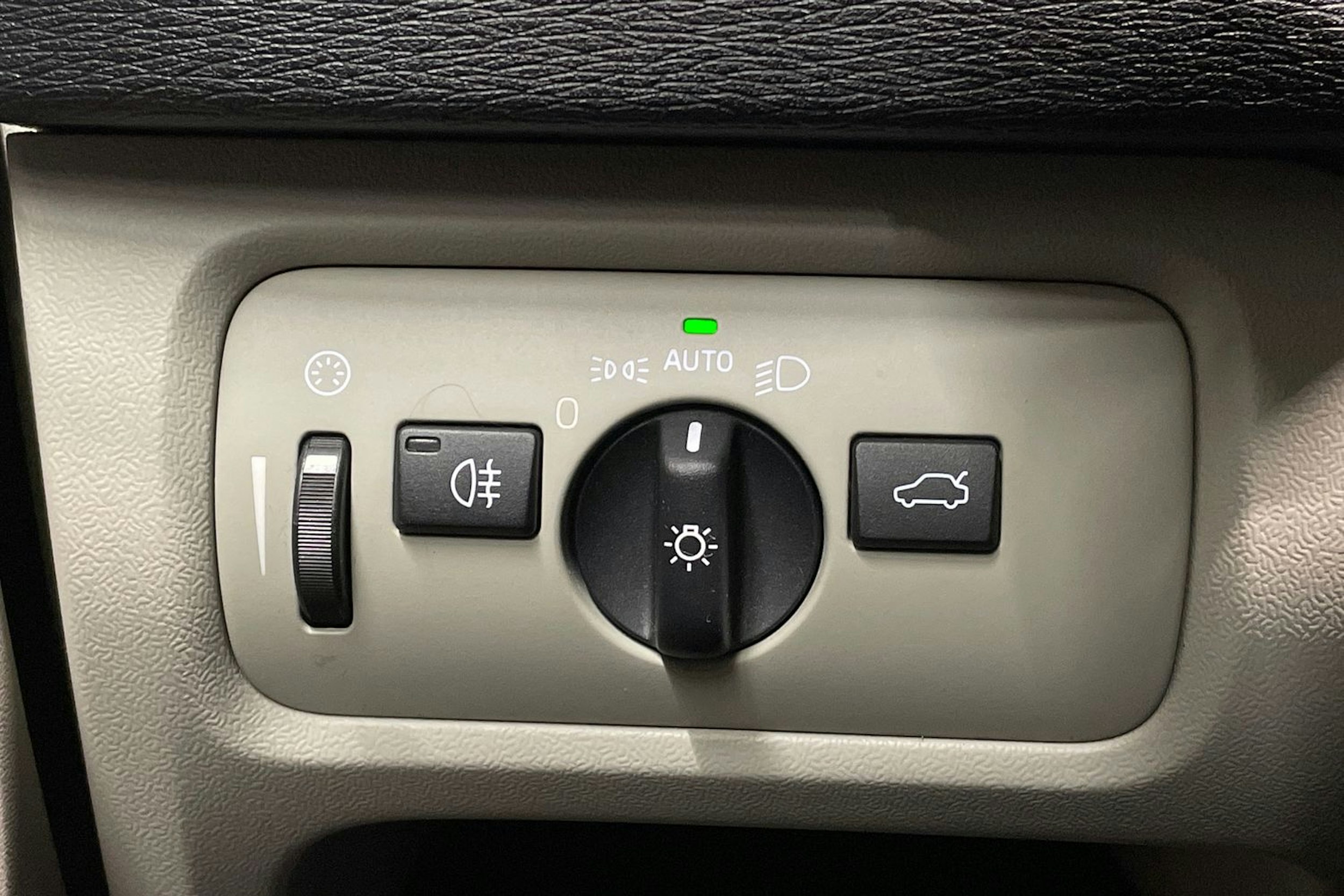 Sininen Volvo V40 2013 kuva 19.